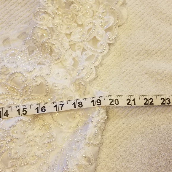 Oleg Cassini Hawaiian Style Wedding Dress - Picture 7 of 8